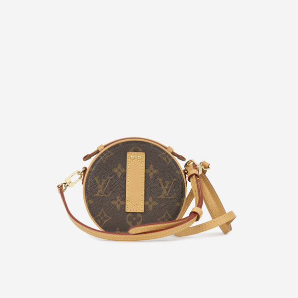 ❗️❗️❗️SOLD❗️❗️❗️ Louis Vuitton Easy Pouch on Strap 🤍 I - Depop