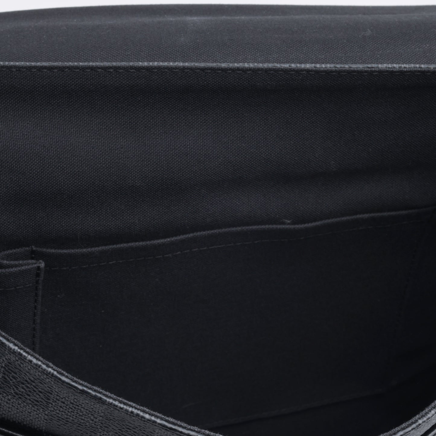 Daniel MM Messenger Bag