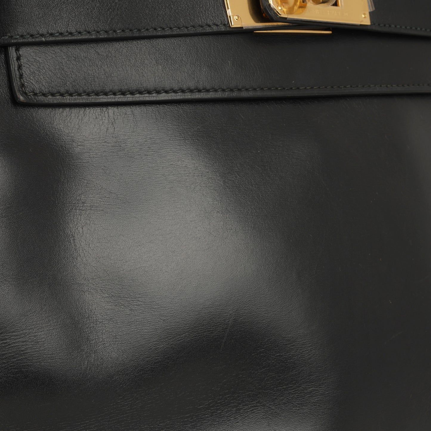 Hermès Vintage Kelly 28 - Black Box Calf | Gold Hardware