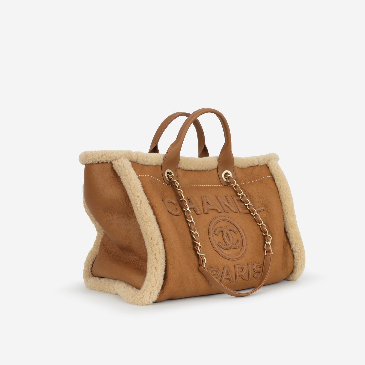 Chanel Fall-Winter 2024/25 Large Deauville - Tan Shearling | Gold Hardware