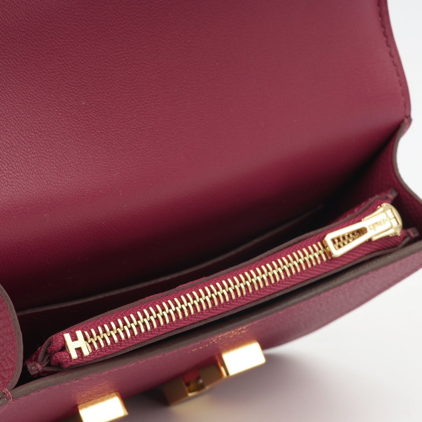 Constance Slim - Rubis