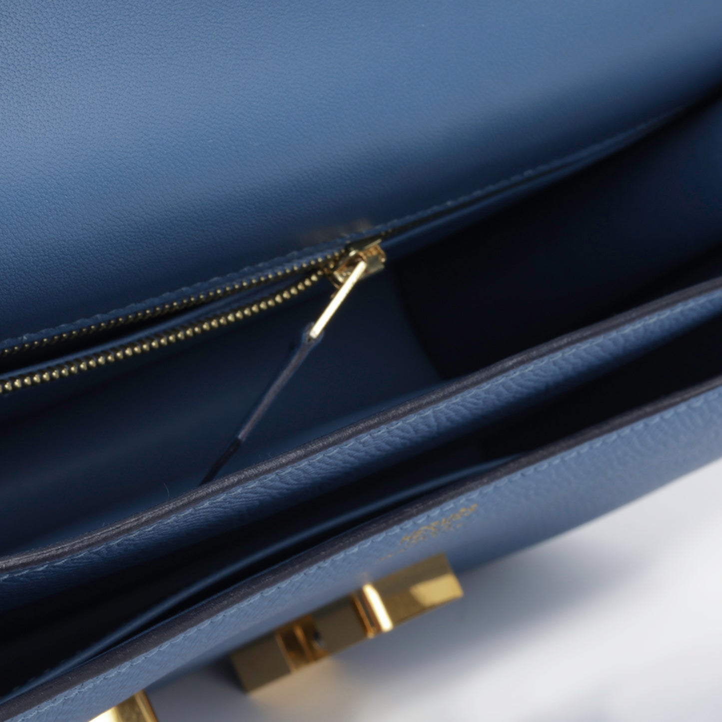 Constance 24 - Bleu Agate