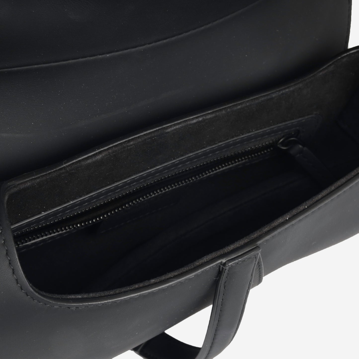 Ultramatte Medium Saddle