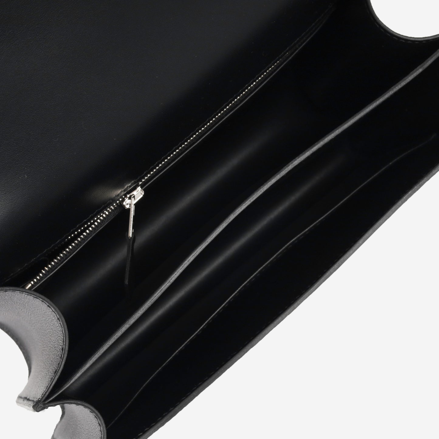 Constance 24 - Noir Madame