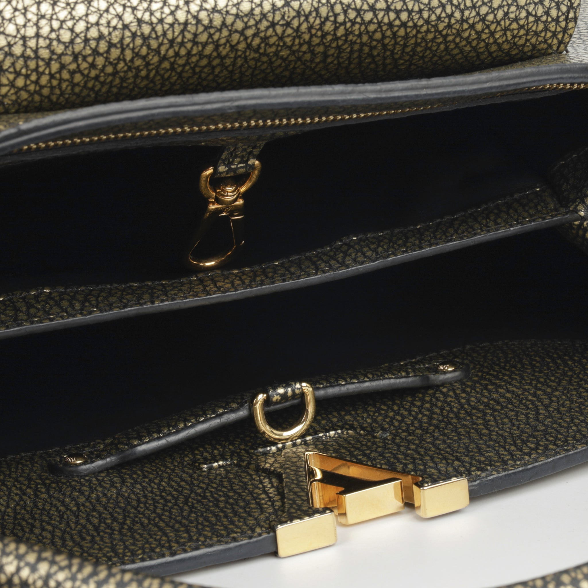 LOUIS VUITTON Capucines MM Handbag Black/ Cream/ Pink Gold Chain Retail  $7,450