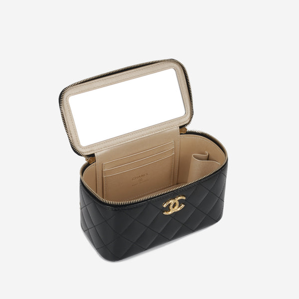 Small Vanity Case with Chain