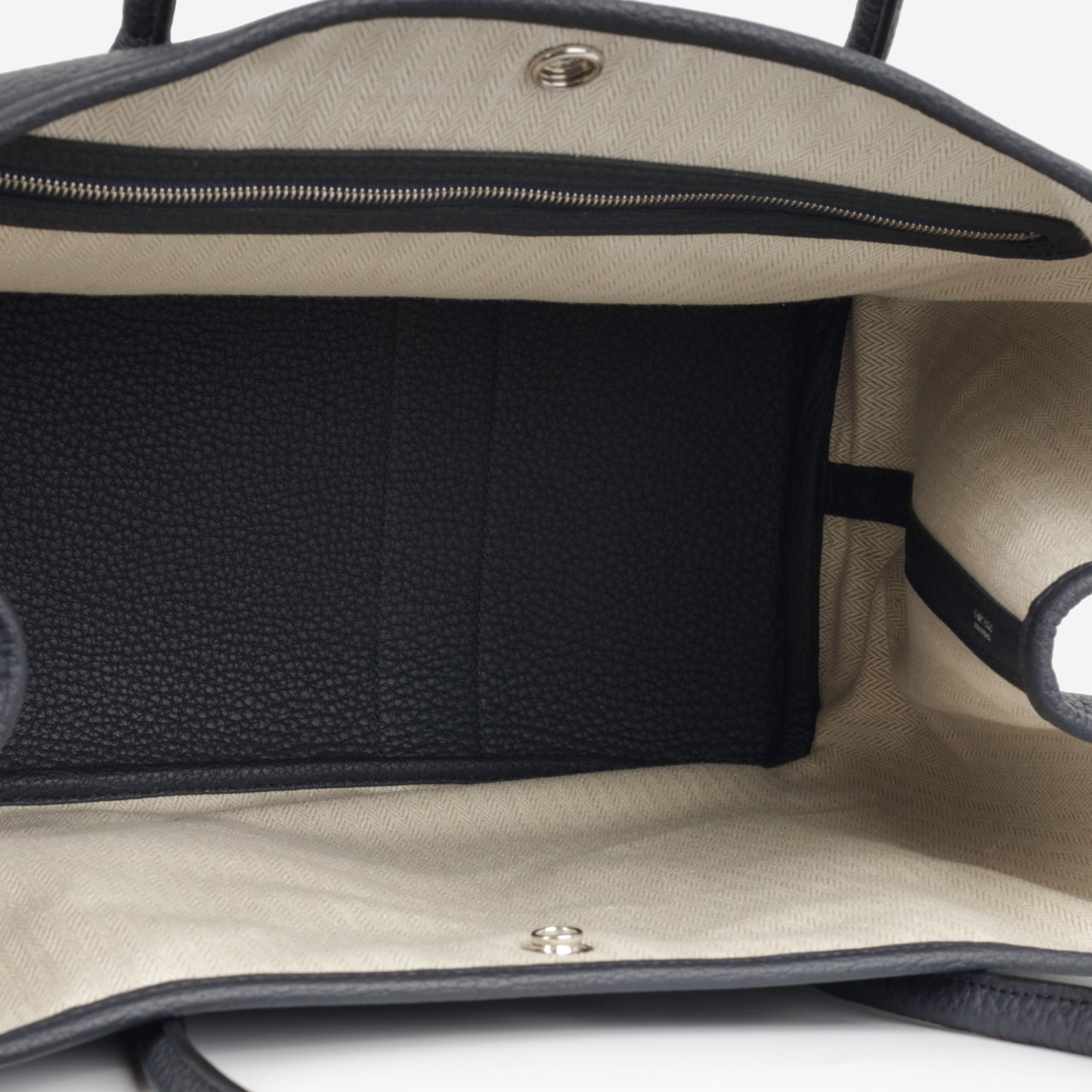 Garden Party 36 - Caban Negonda