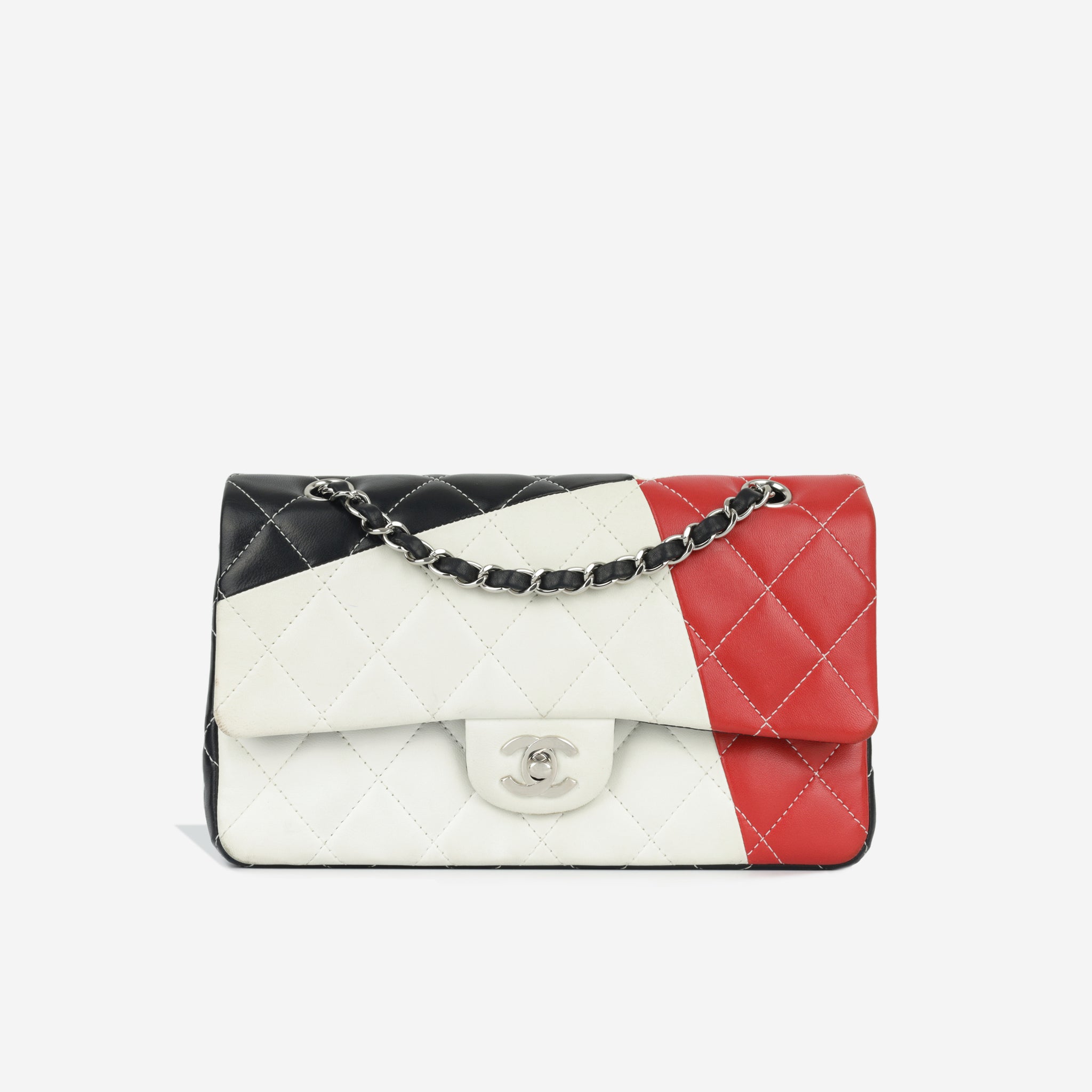chanel classic flap bag red white