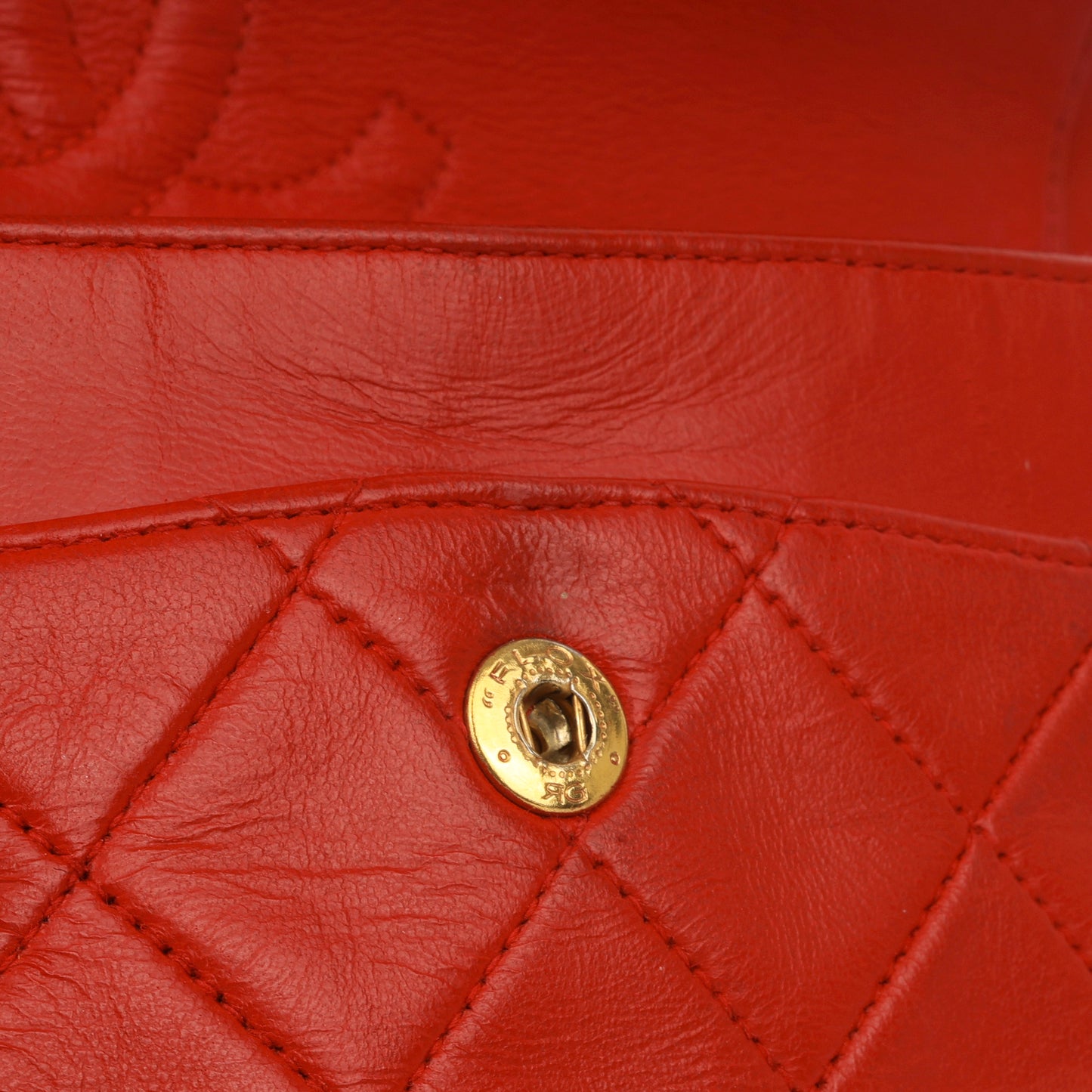 Vintage Classic Flap Bag - Small