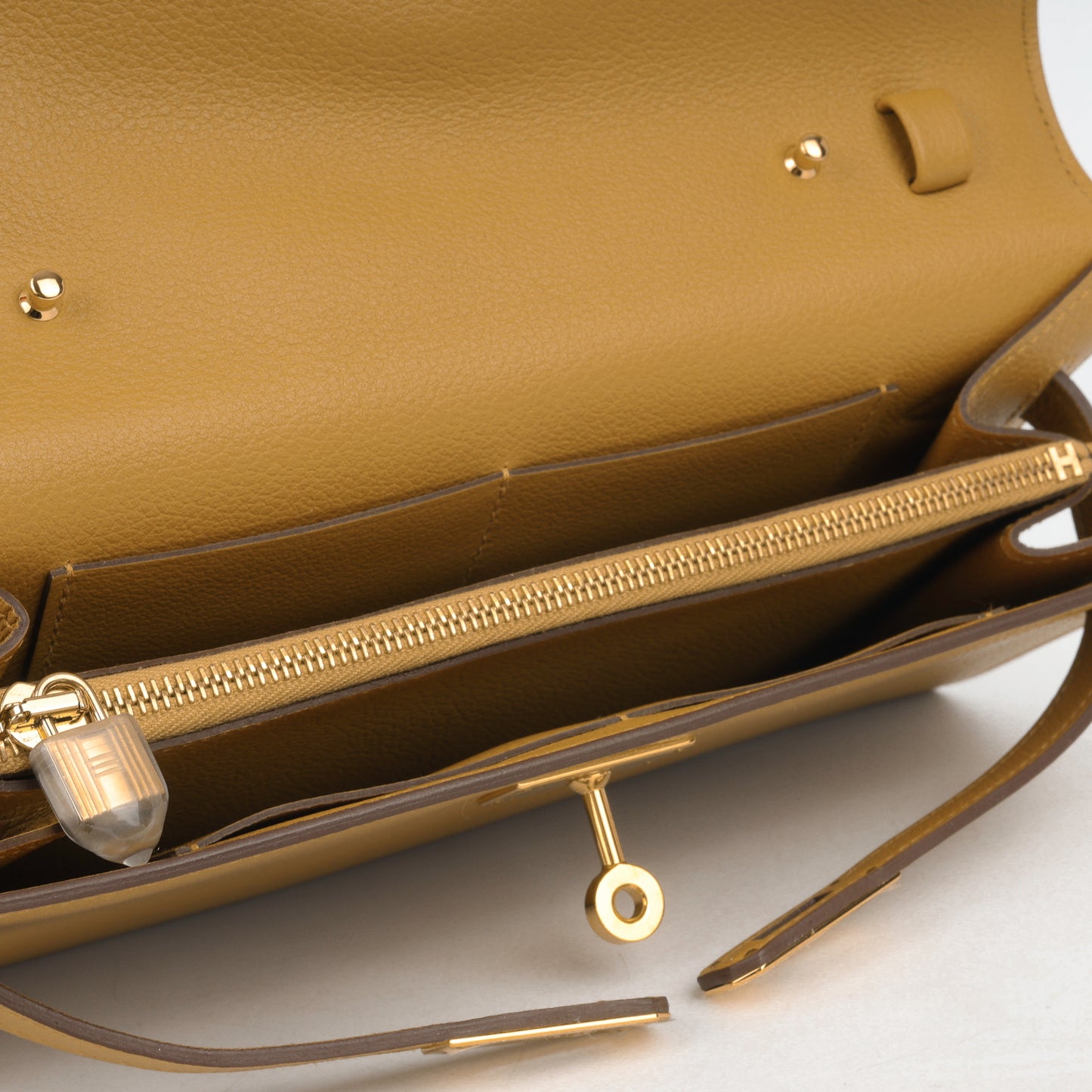 Kelly To Go Wallet  - Sesame