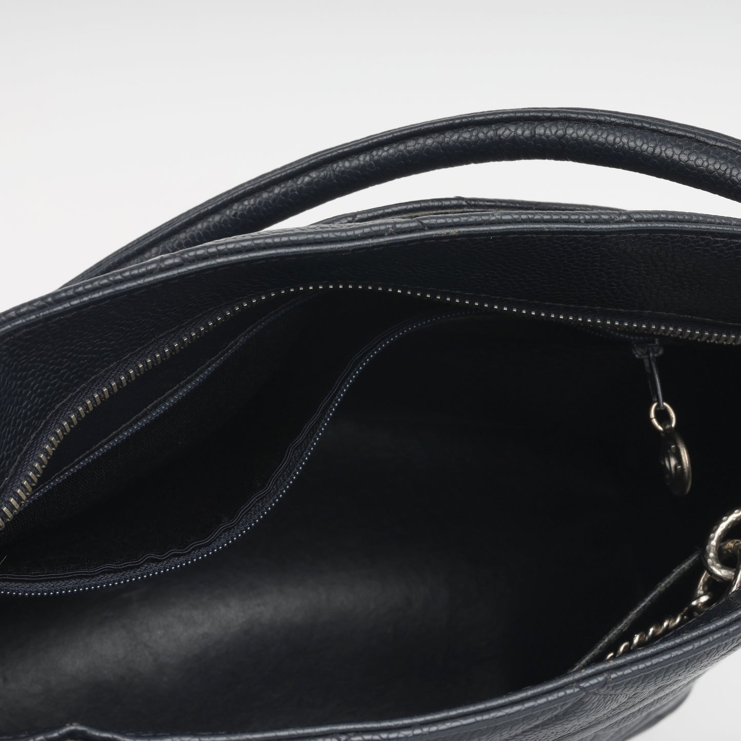 Vintage Medallion Tote - Navy