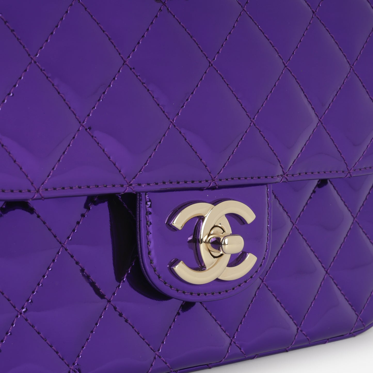 Small Seasonal Flap W/Star Pouch