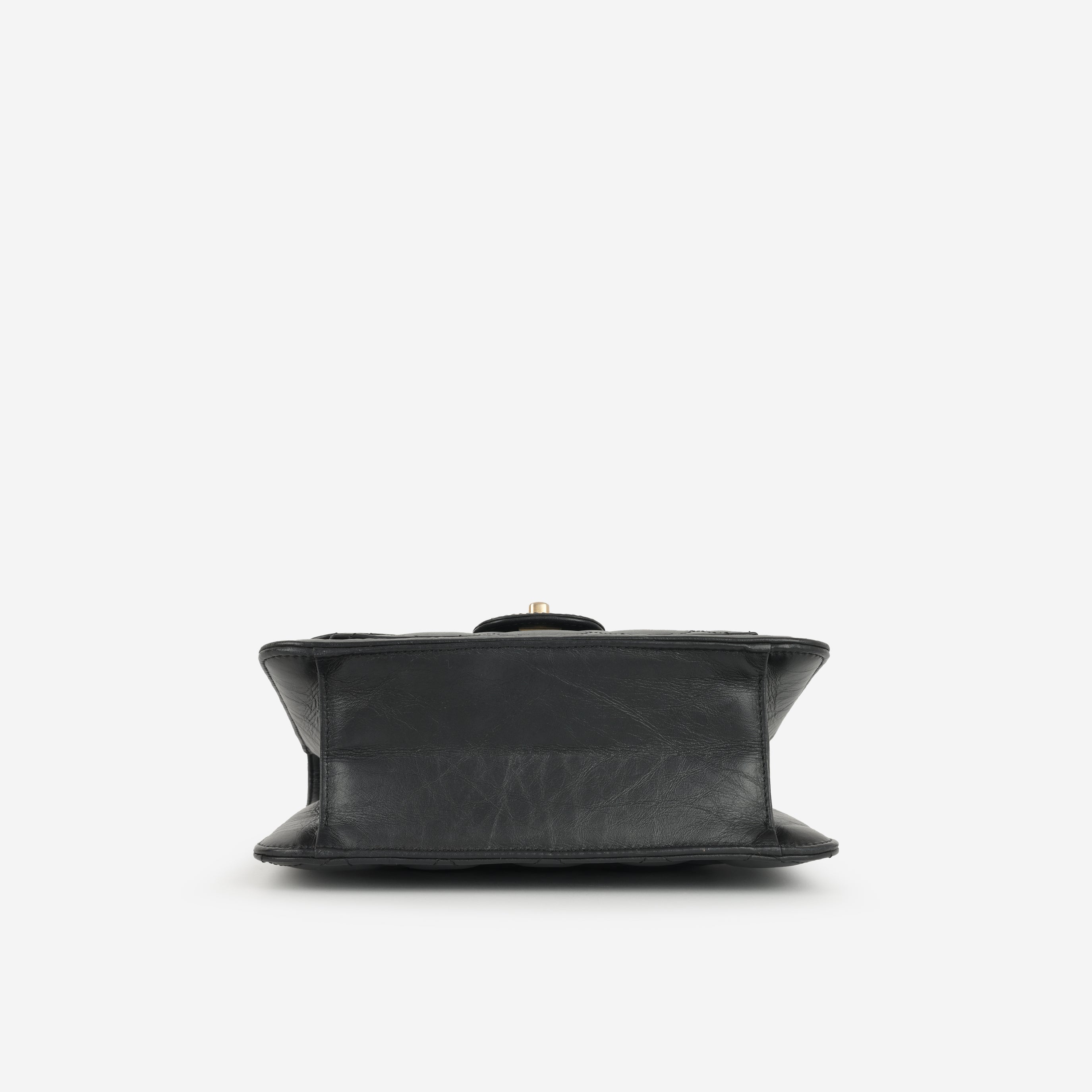 Buy Chanel 23S Messenger Flap | Rare Black Lambskin & Gold – Bagista