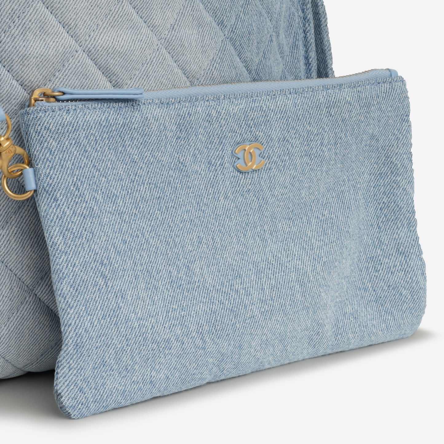 Chanel Medium 25 Hobo Bag - Light Blue Denim