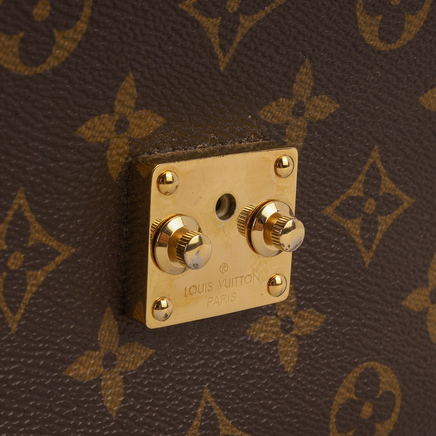 Louis Vuitton Pochette Métis