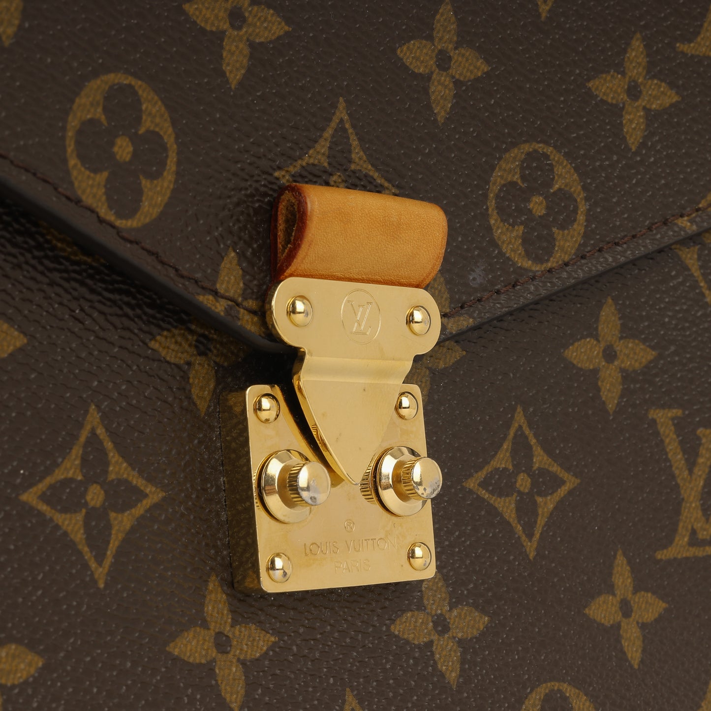 Louis Vuitton Pochette Métis