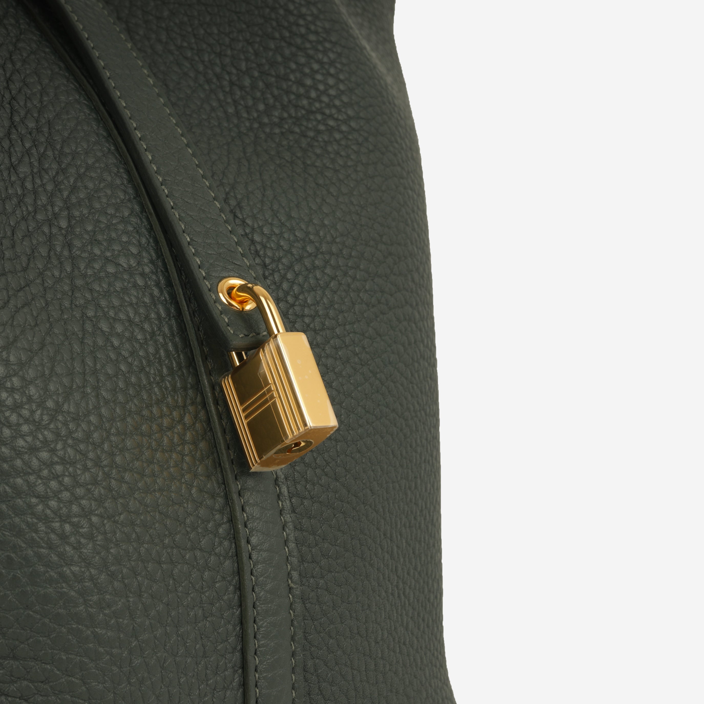 Authentic Hermès Picotin 22cm Vert Mangrove Clemence | Bagista London