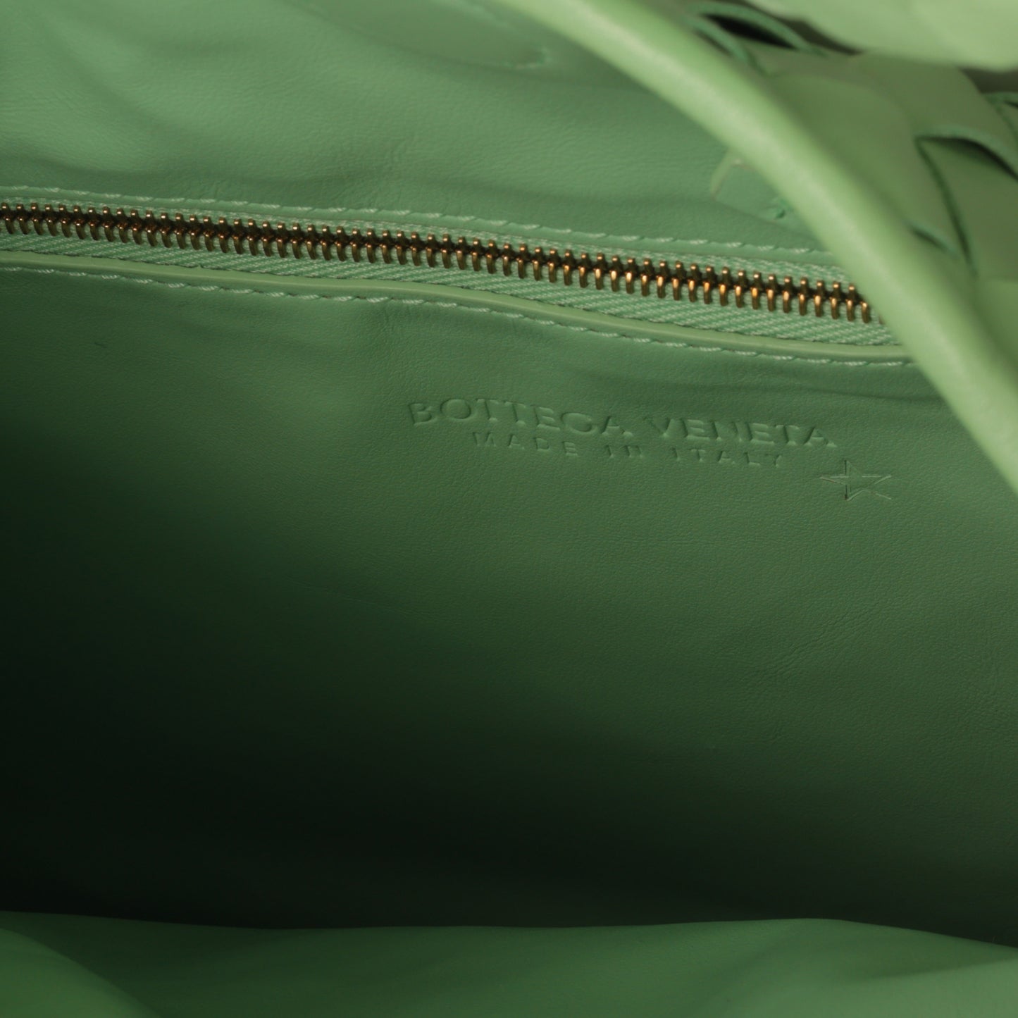 Bottega Veneta Small Hop - Siren Intrecciato | Gold Hardware