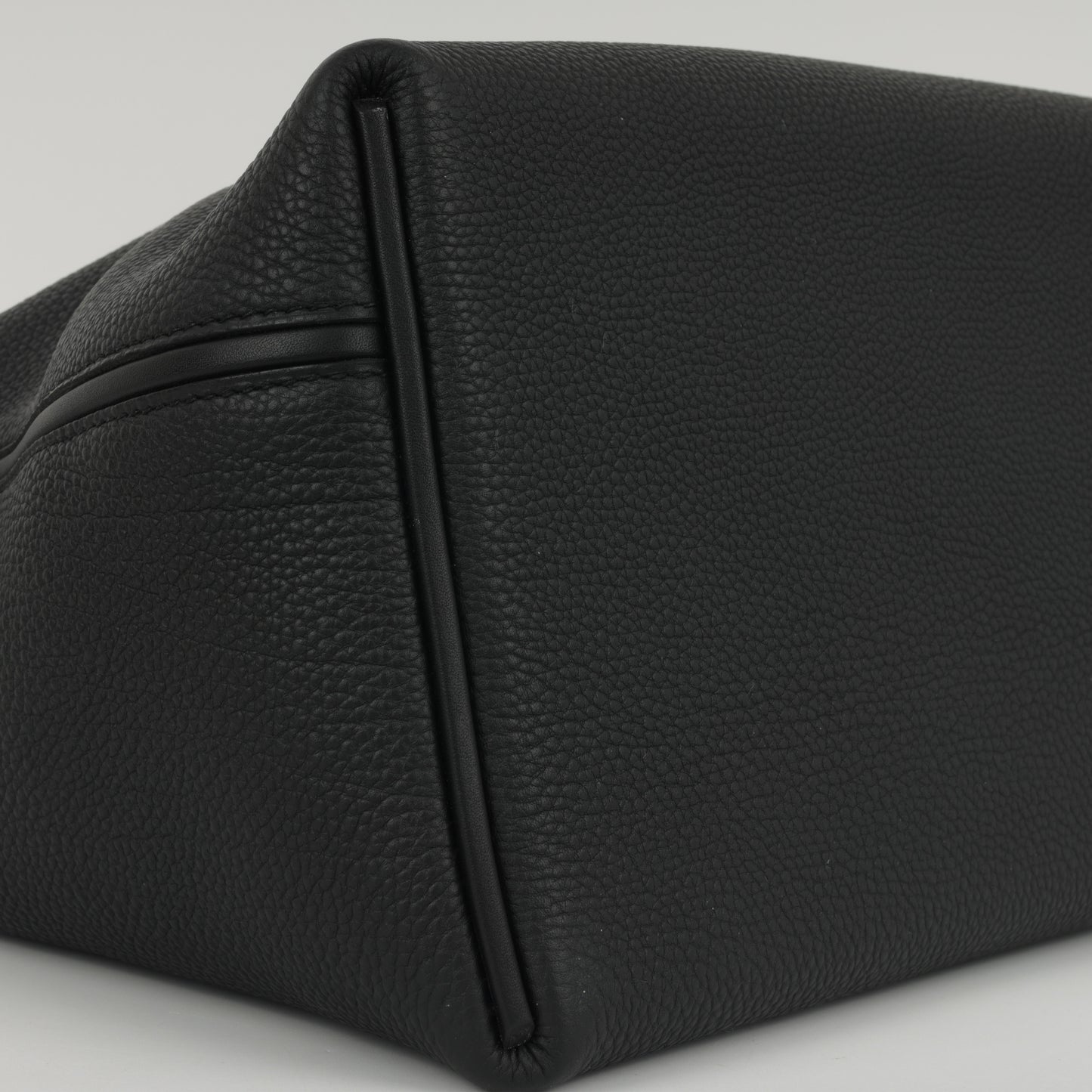 Hermés 24/24 35 - Noir Togo / Swift Leather | Gold Hardware