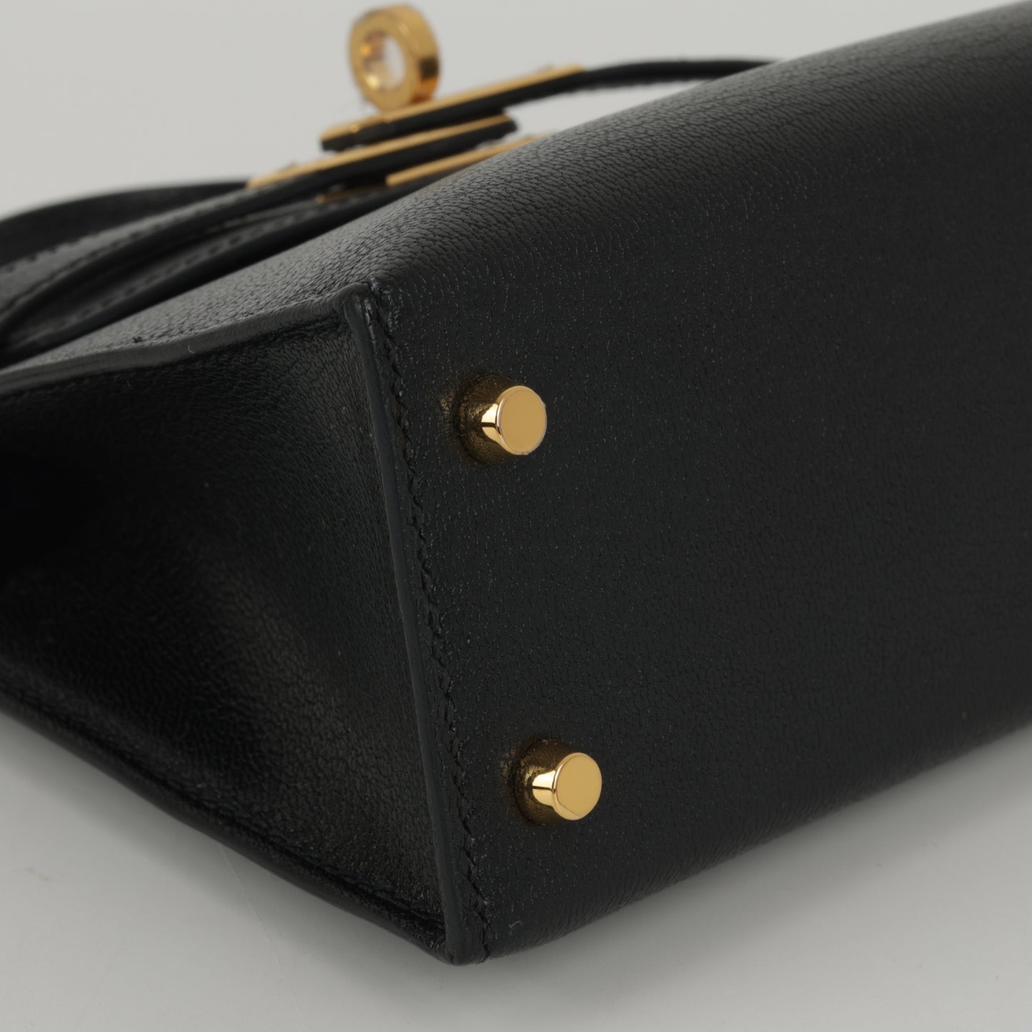 Hermès Mini Kelly 20 II - Noir Chevre Chamkila | Gold Hardware