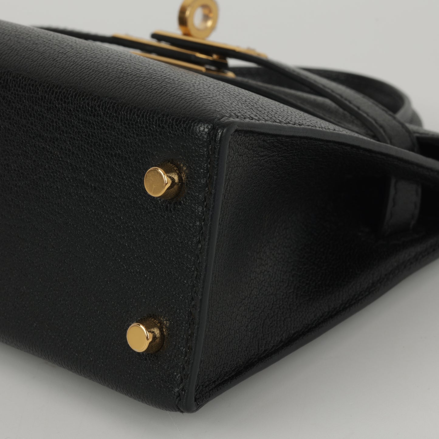 Hermès Mini Kelly 20 II - Noir Chevre Chamkila | Gold Hardware