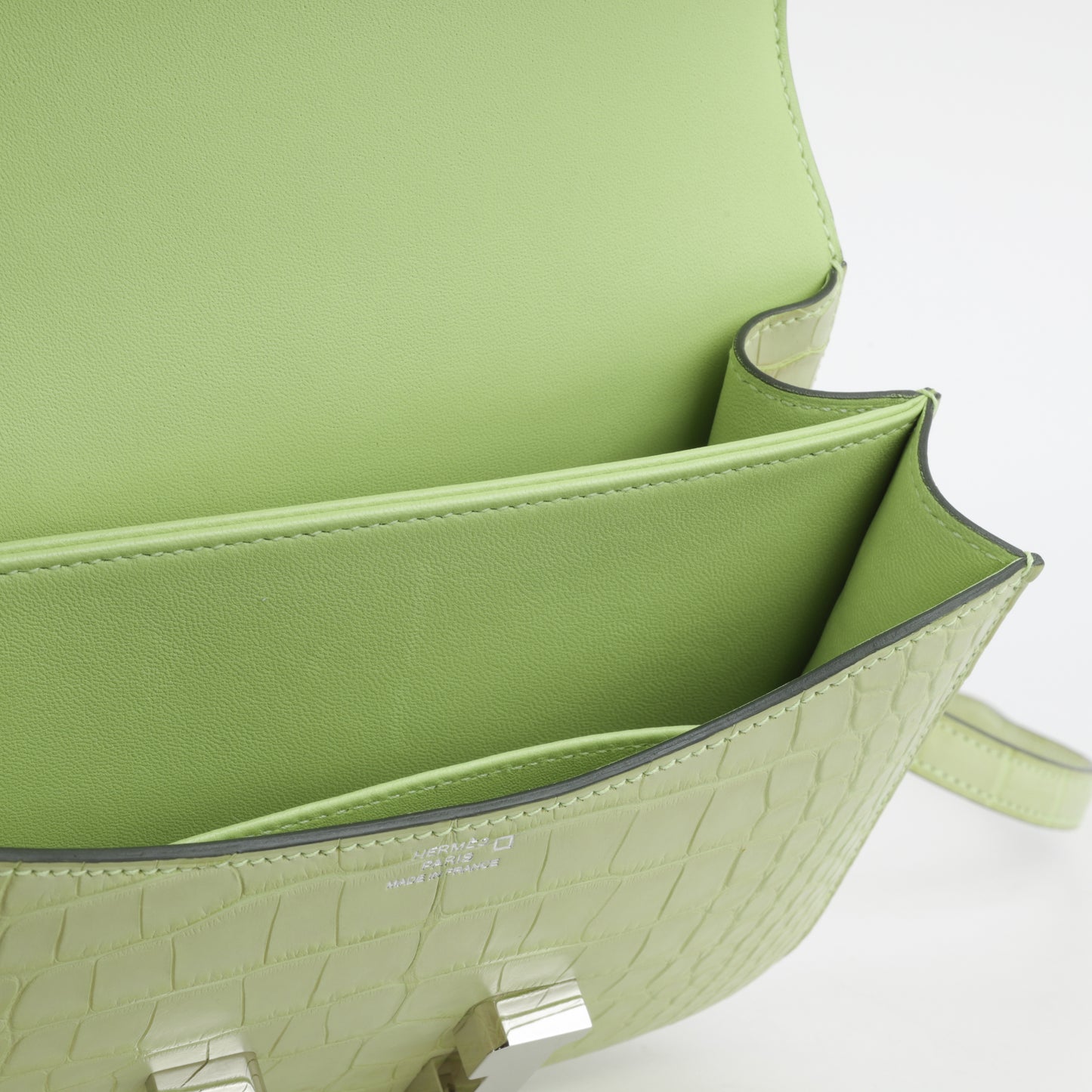 Hermès Constance 18 -  Jaune Bourgeon Matte Alligator Mississippiensis | Palladium Hardware