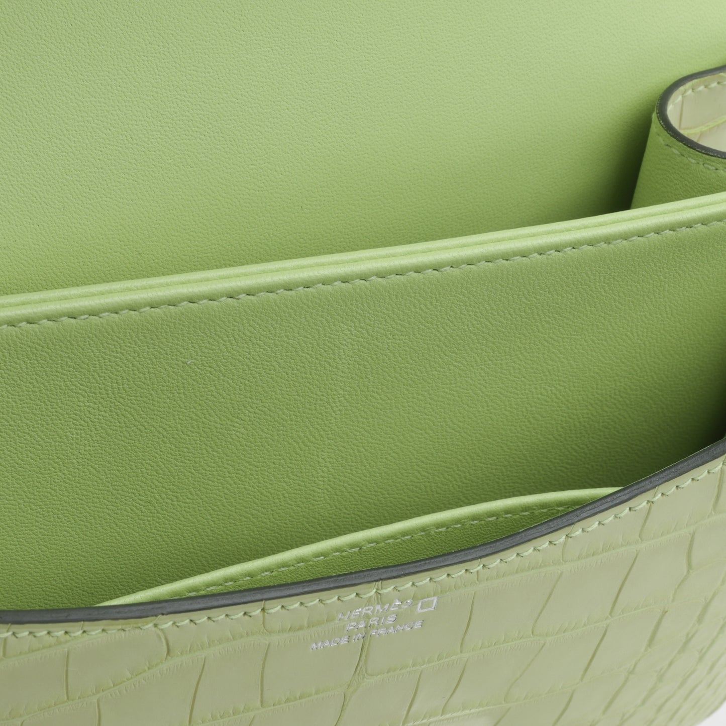 Hermès Constance 18 -  Jaune Bourgeon Matte Alligator Mississippiensis | Palladium Hardware