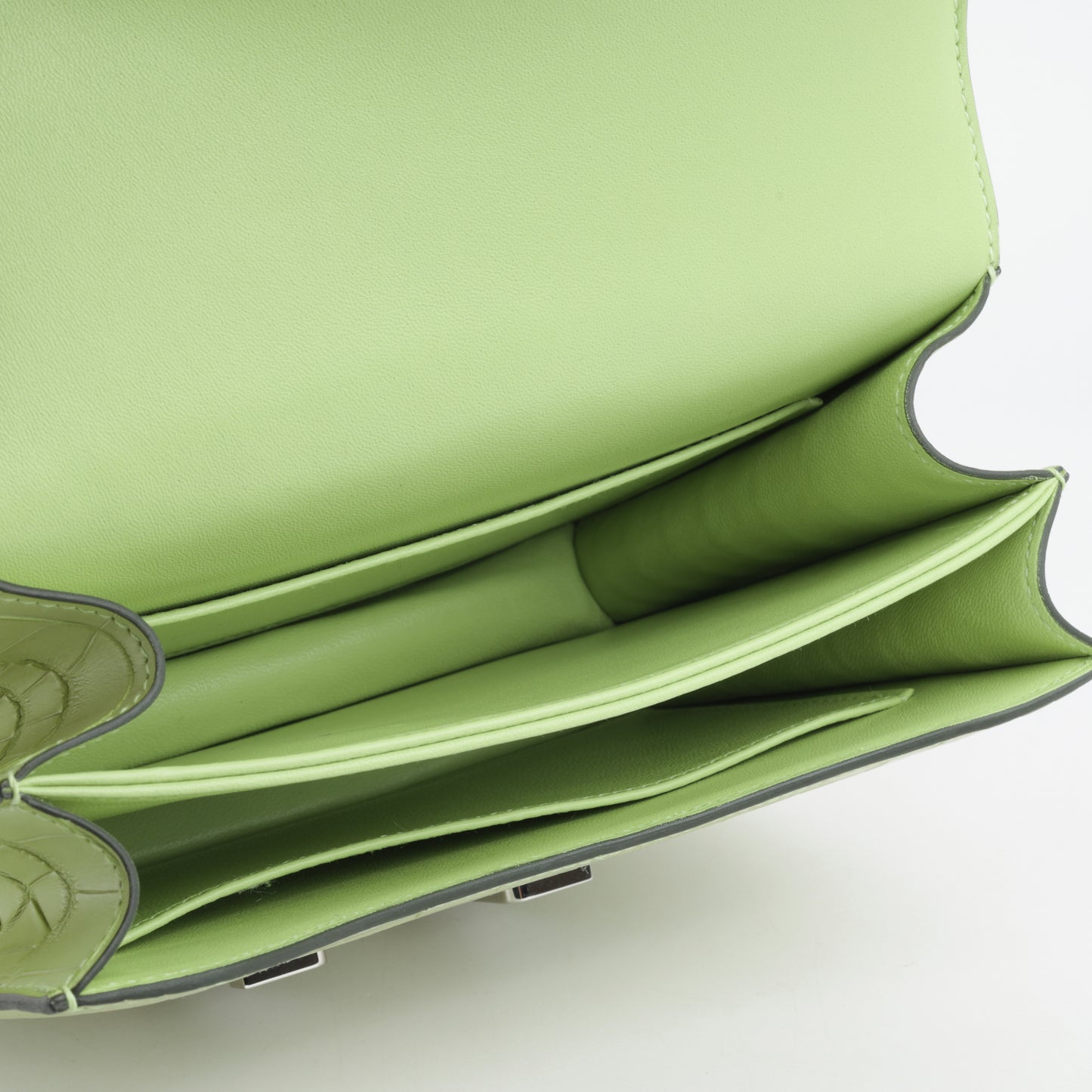 Hermès Constance 18 -  Jaune Bourgeon Matte Alligator Mississippiensis | Palladium Hardware