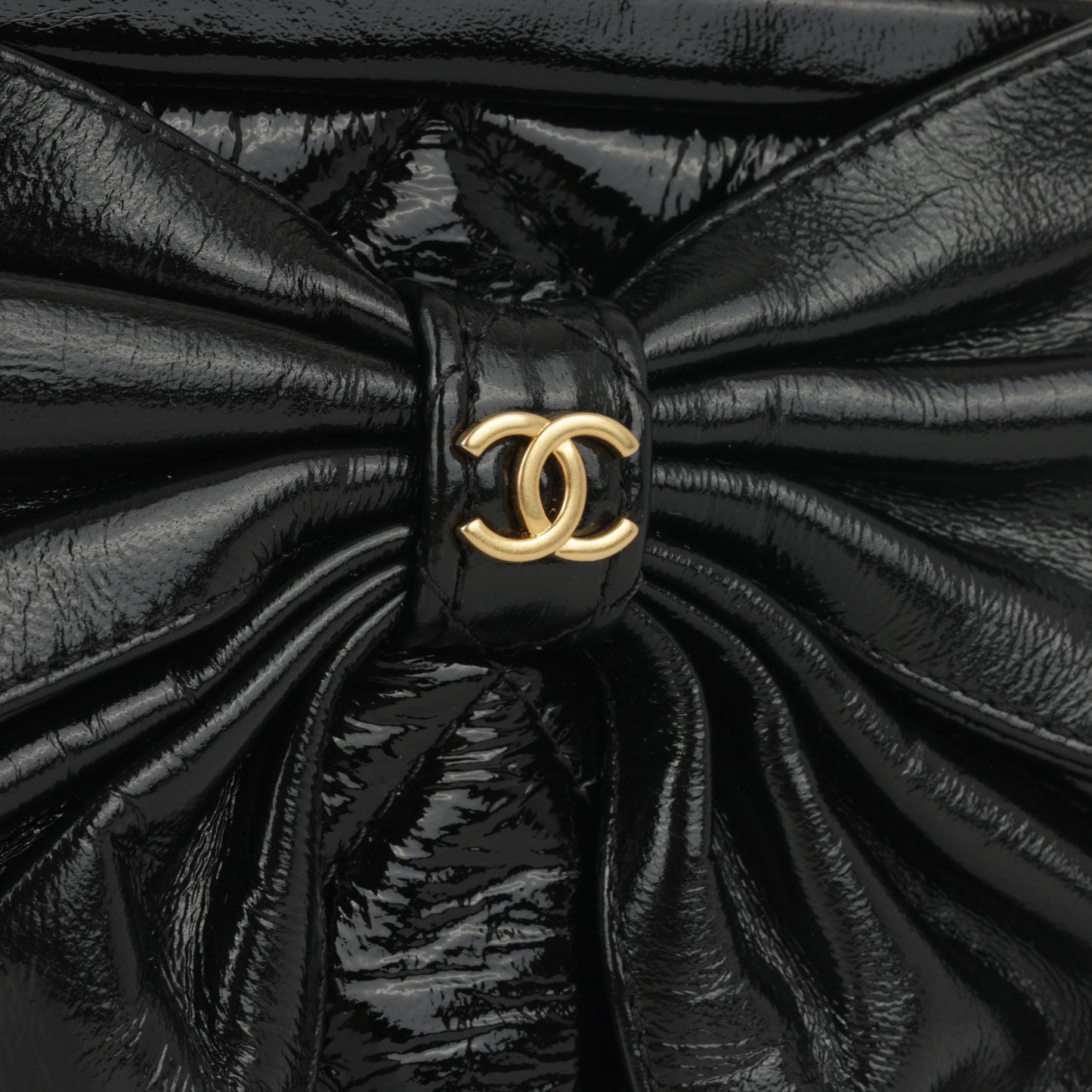 Chanel 24A Bowknot Clutch on Chain- Black Shiny Crumpled Calfskin | Aged Gold Hardware