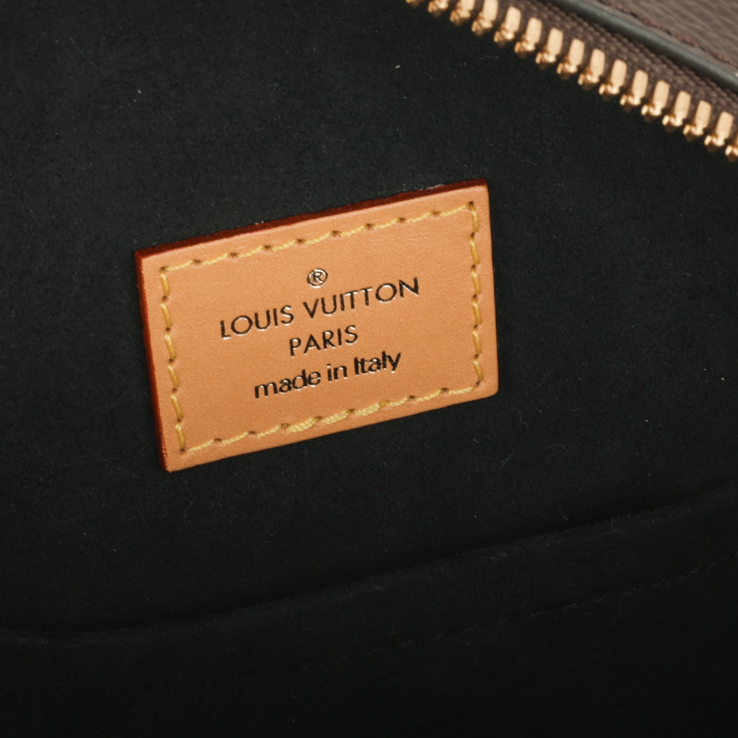 Louis Vuitton Boîte Chapeau - Monogram / Reverse Monogram Giant | Gold Hardware