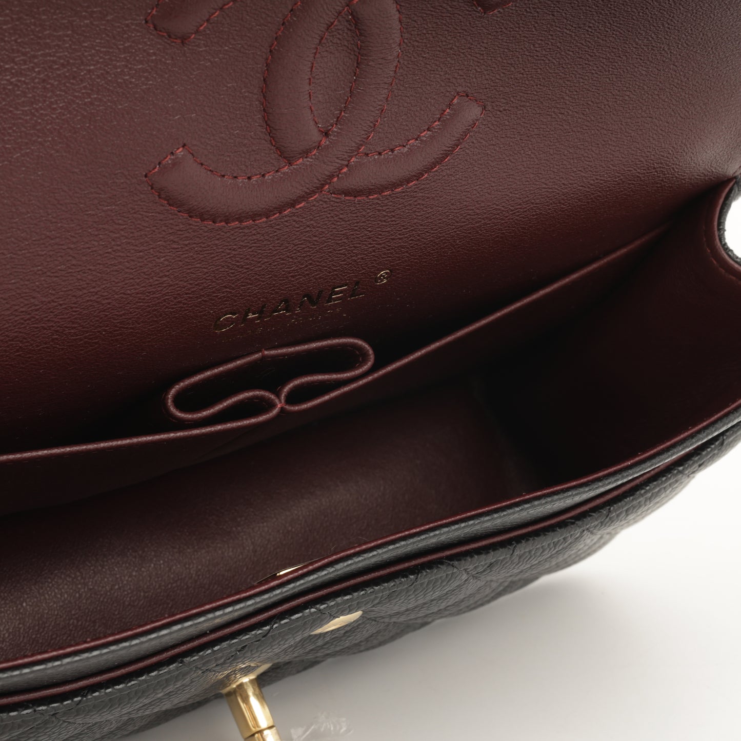 Chanel Medium Classic Flap Black Caviar | Gold Hardware