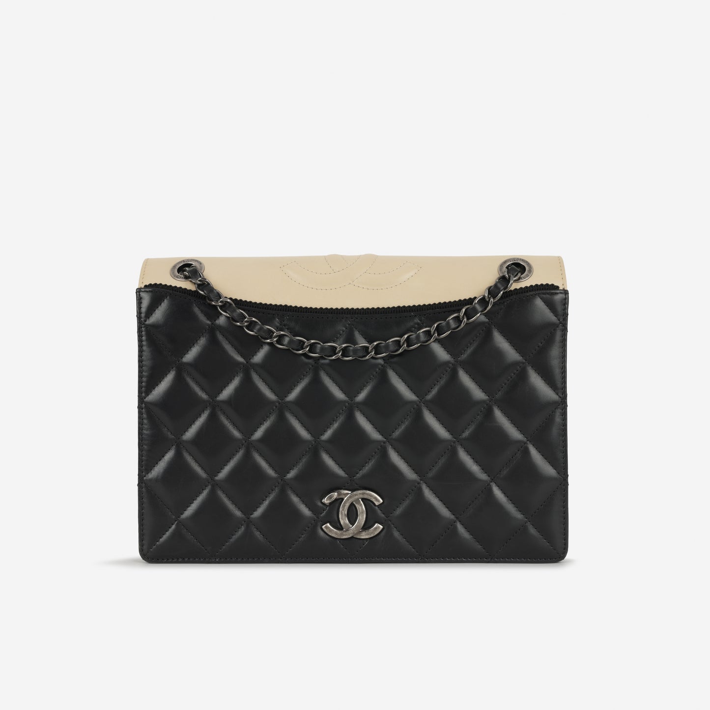 Chanel Quilted Ballerine Flap - Black/Beige Lambskin | Ruthenium Hardware