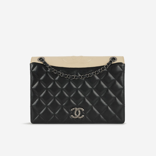 Chanel Quilted Ballerine Flap - Black/Beige Lambskin | Ruthenium Hardware