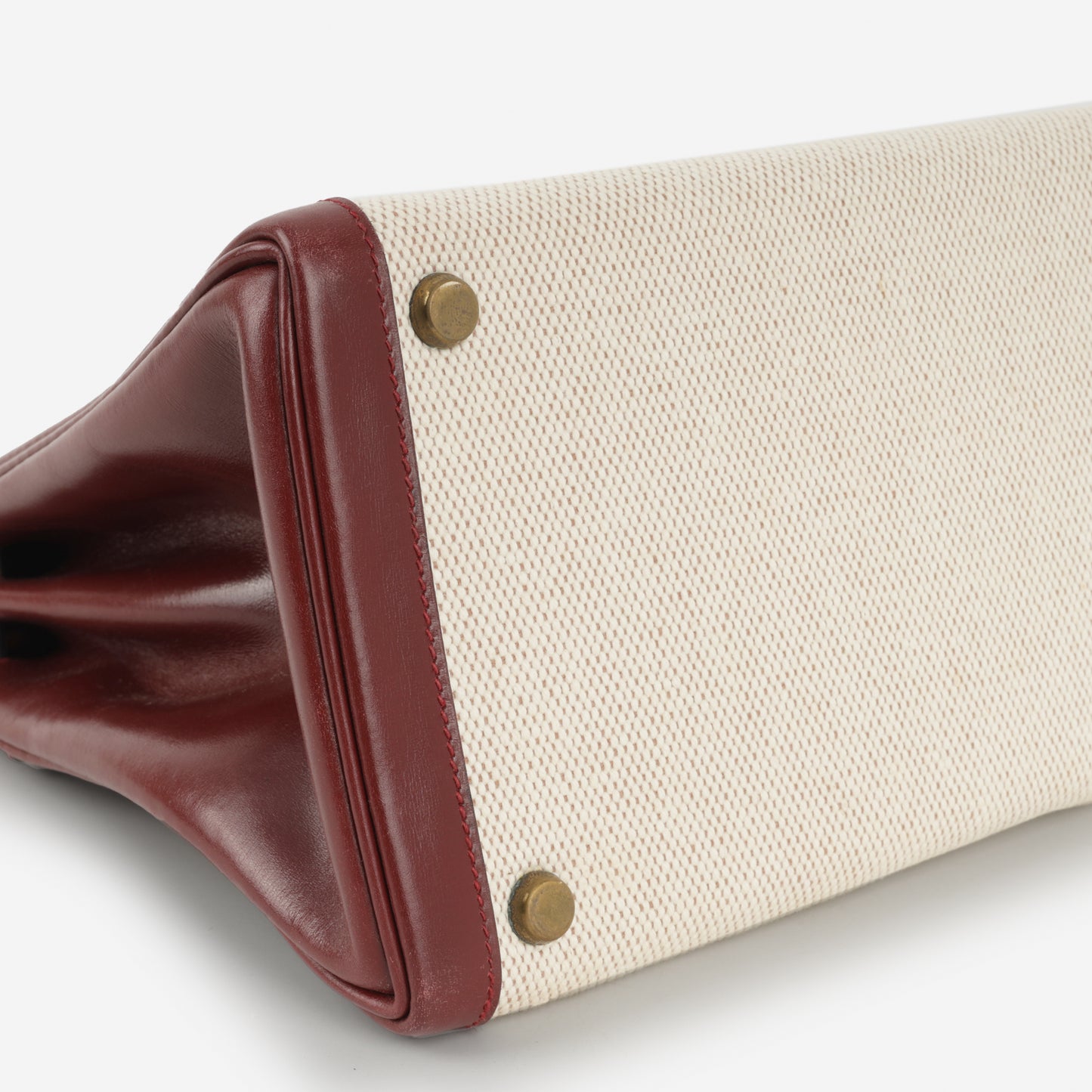 Hermès Vintage Kelly 28 - Bordeaux Box Calf / Ecru toile | Gold Hardware