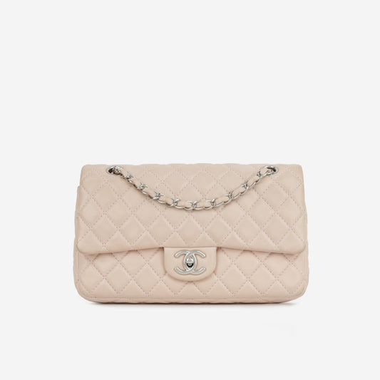 Seasonal Medium Flap Bag - Pink Lambskin | Silver Hardware