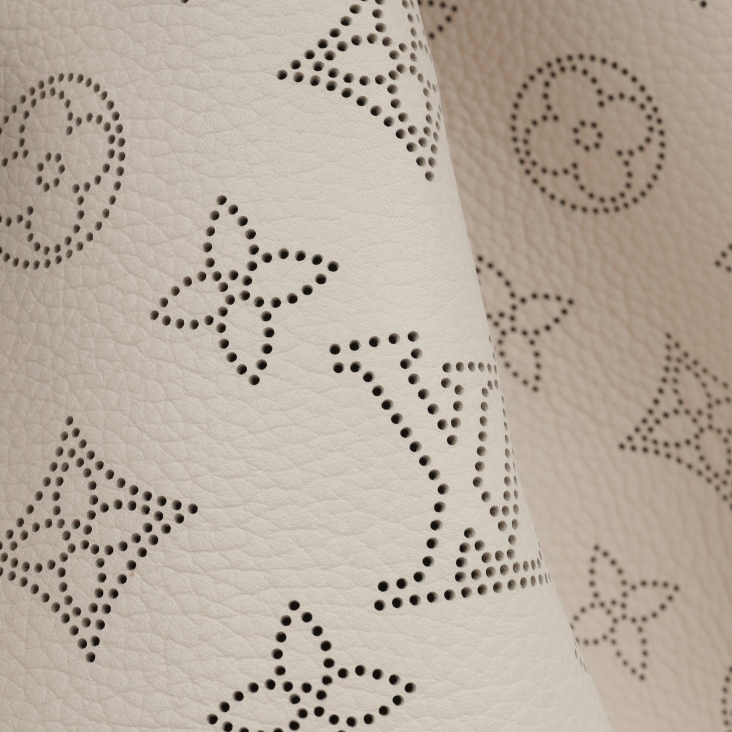 Girolata - Crème Mahina | Silver Hardware