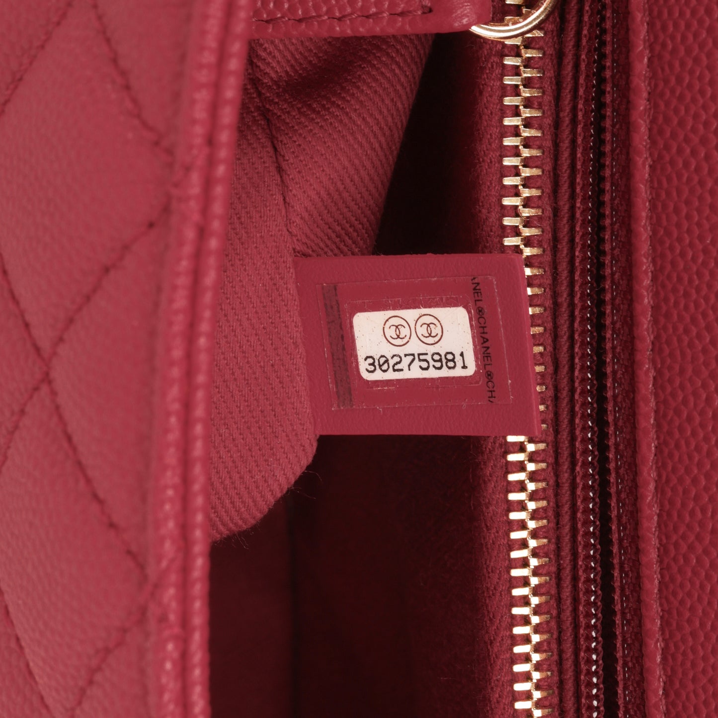 Chanel Medium Coco Handle - Raspberry Caviar | Champagne Gold Hardware