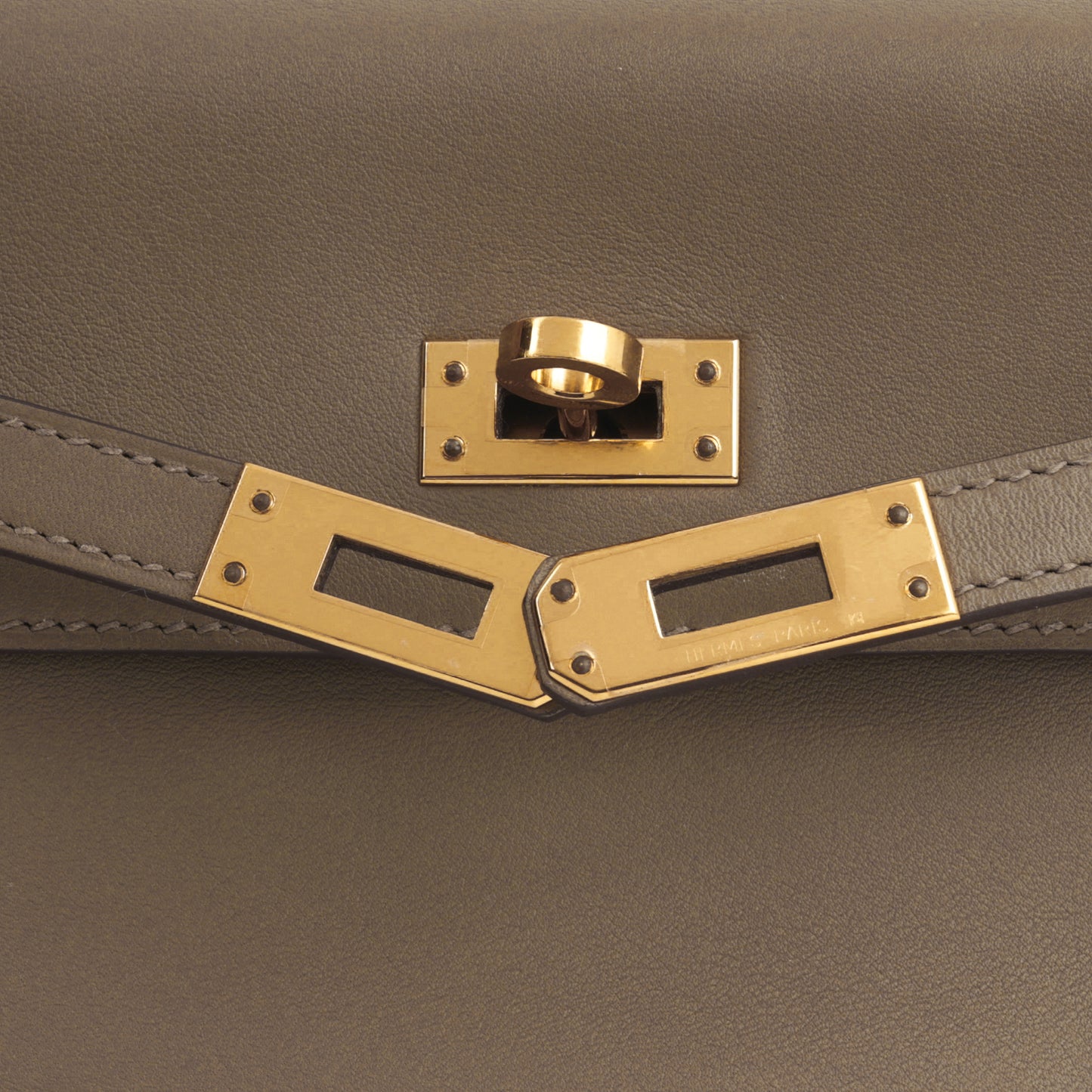 Hermès Kelly Moove - Etoupe Swift | Gold Hardware