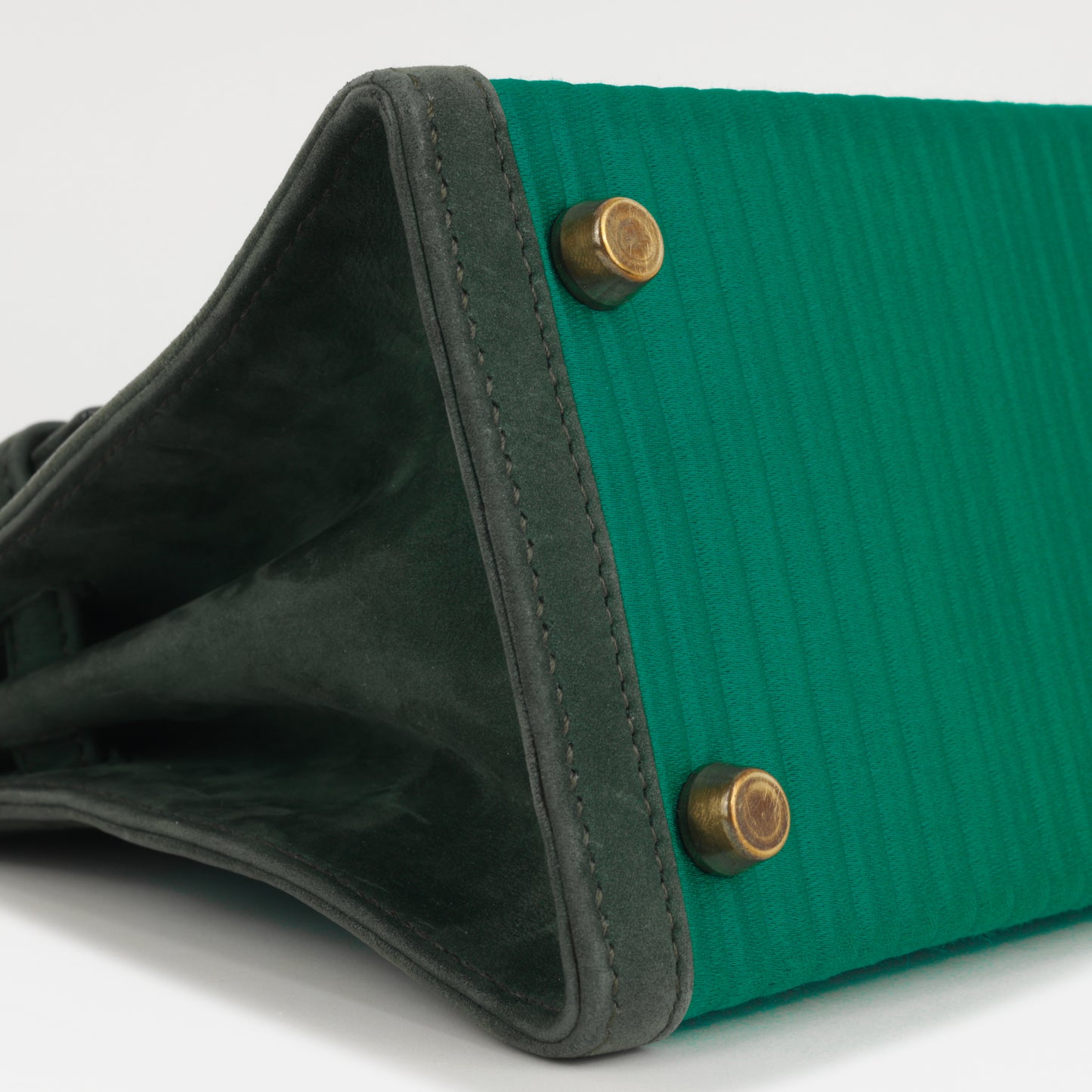 Hermès Vintage Kelly 20 - Malachite Satin/Vert Fonce Veau Velours | Gold Hardware