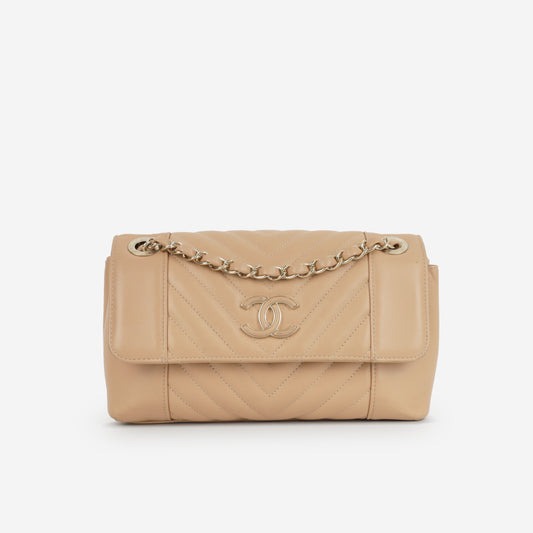 Chanel Small Daily Flap - Beige Calfskin | Champagne Gold Hardware