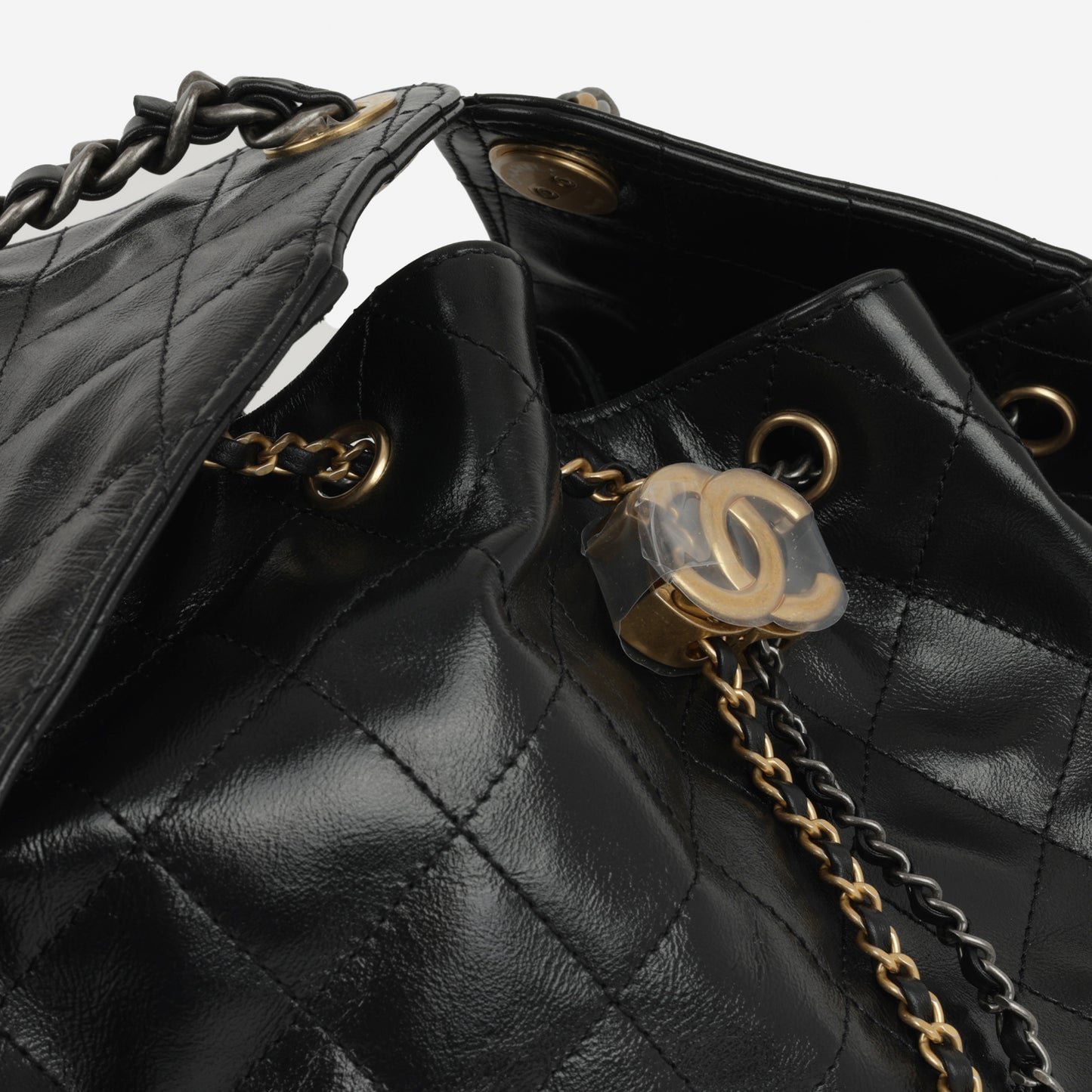 Chanel Medium 25 Hobo Bag - Black Calfskin | Mixed Hardware
