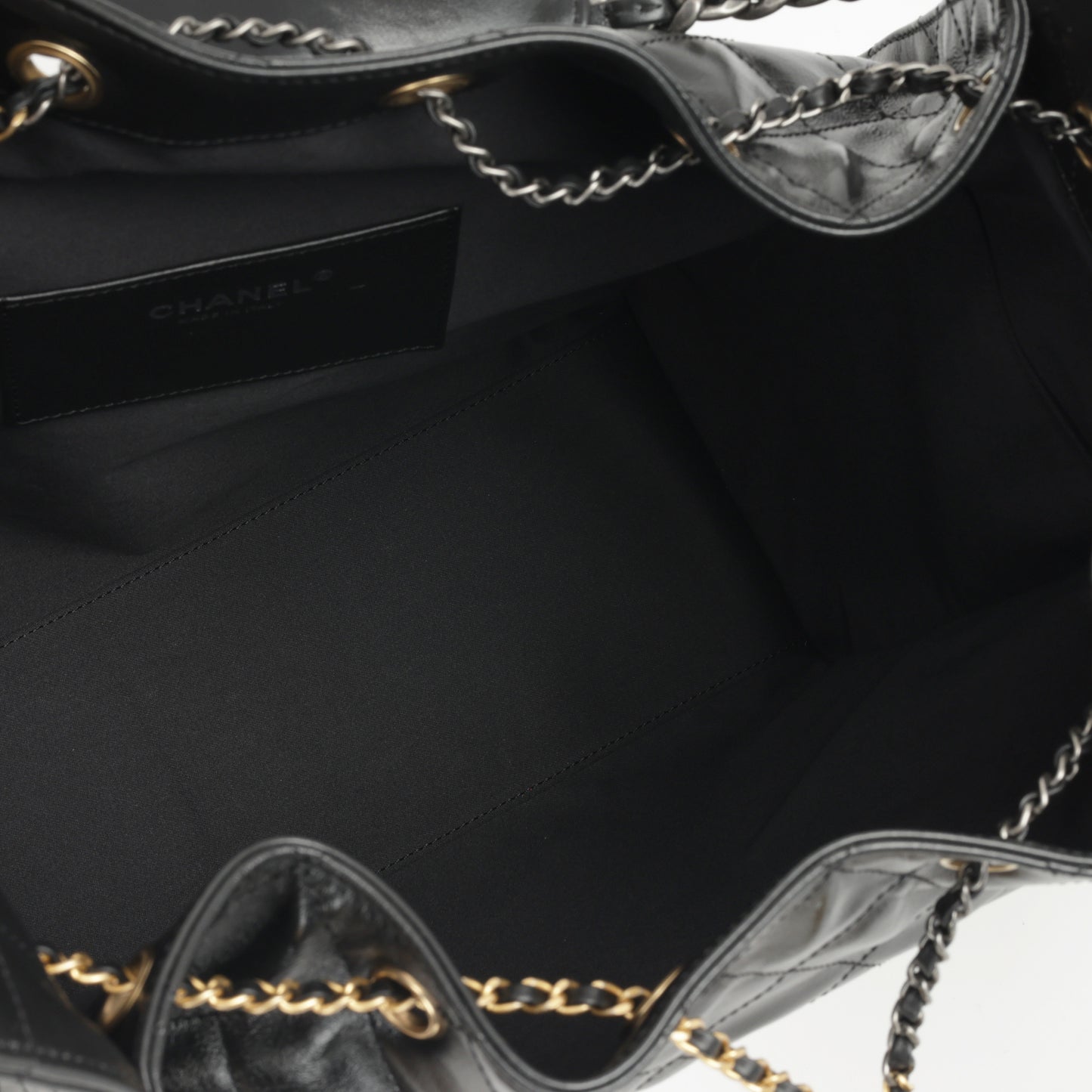 Chanel Medium 25 Hobo Bag - Black Calfskin | Mixed Hardware