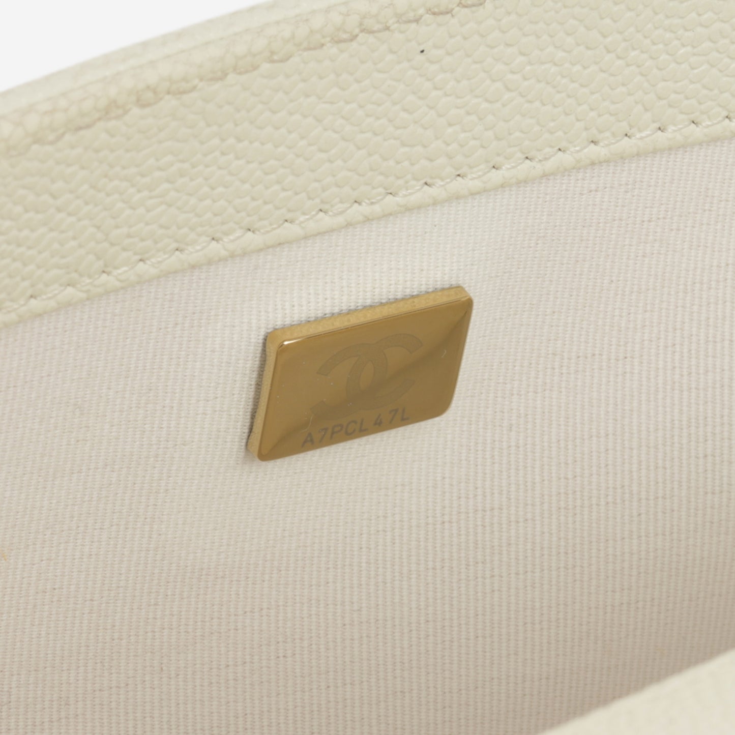 Chanel Old Medium Boy Bag - Ivory Caviar | Gold Hardware