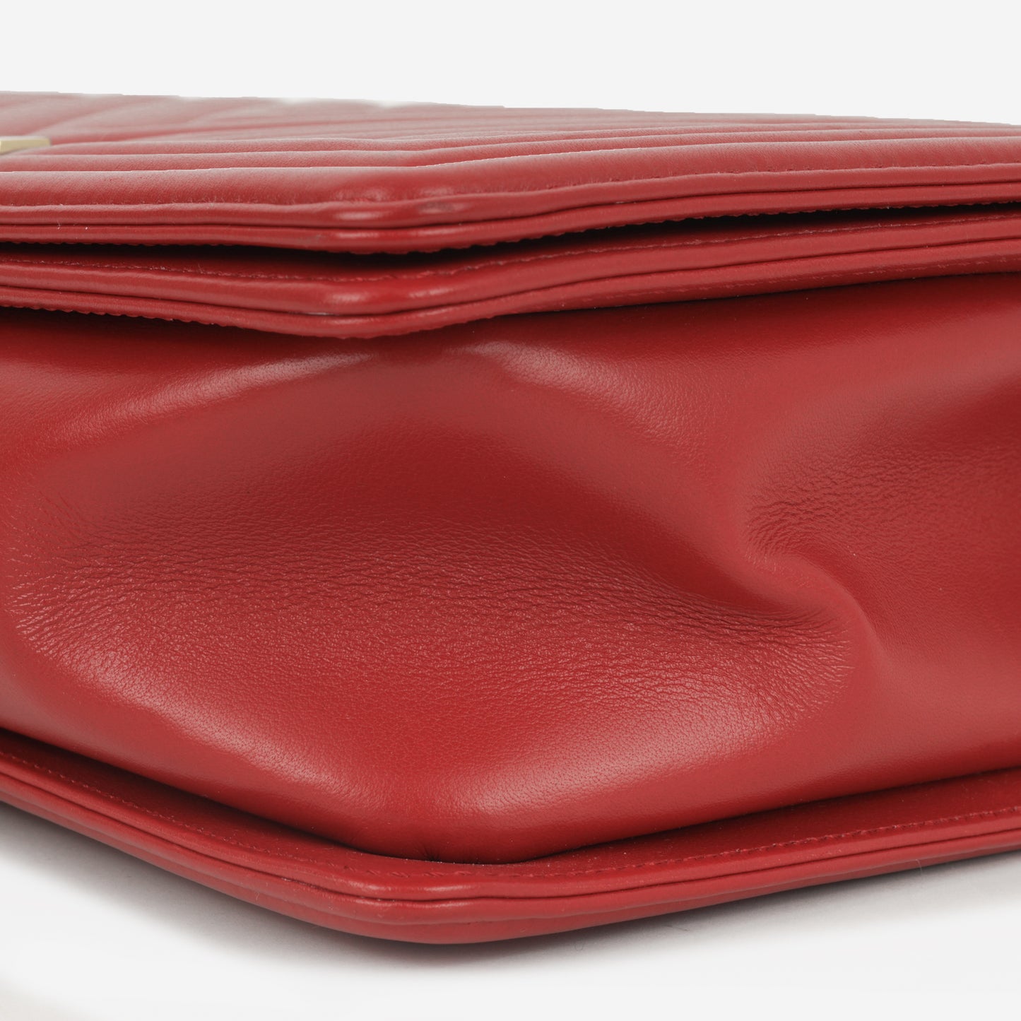 Chanel New Medium Boy Bag - Red Chevron Lambskin | Champagne Gold Hardware