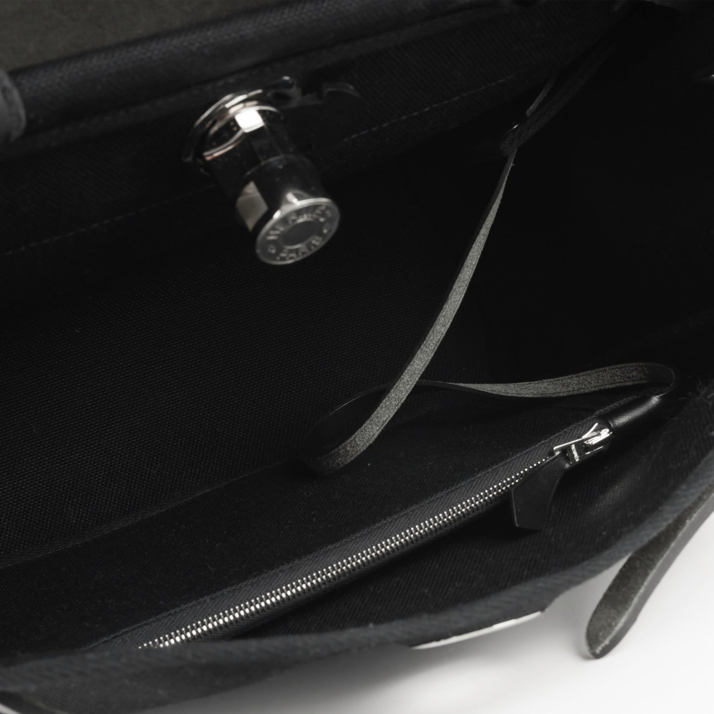 Hermès Herbag 31 - Black Canvas / Hunter | Palladium Hardware