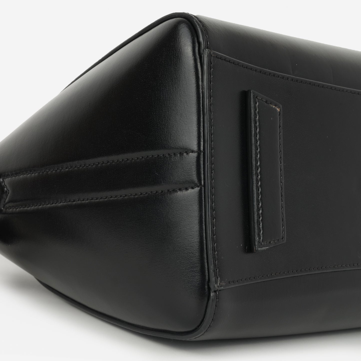 Givenchy Medium Antigona - Black Calfskin | Silver Hardware