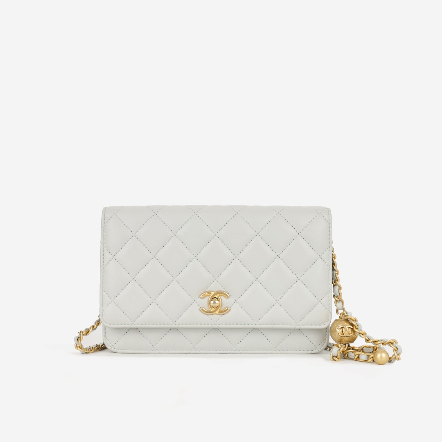 Pearl Crush Wallet On Chain - Grey Lambskin | Gold Hardware