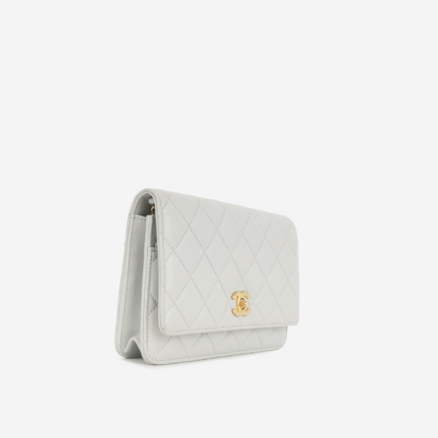Pearl Crush Wallet On Chain - Grey Lambskin | Gold Hardware