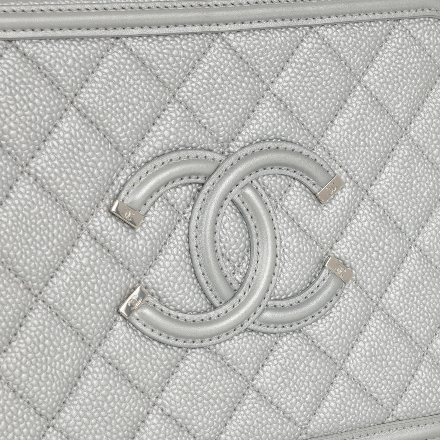 Chanel Medium Filigree Vanity Case - Silver Caviar | Silver Hardware
