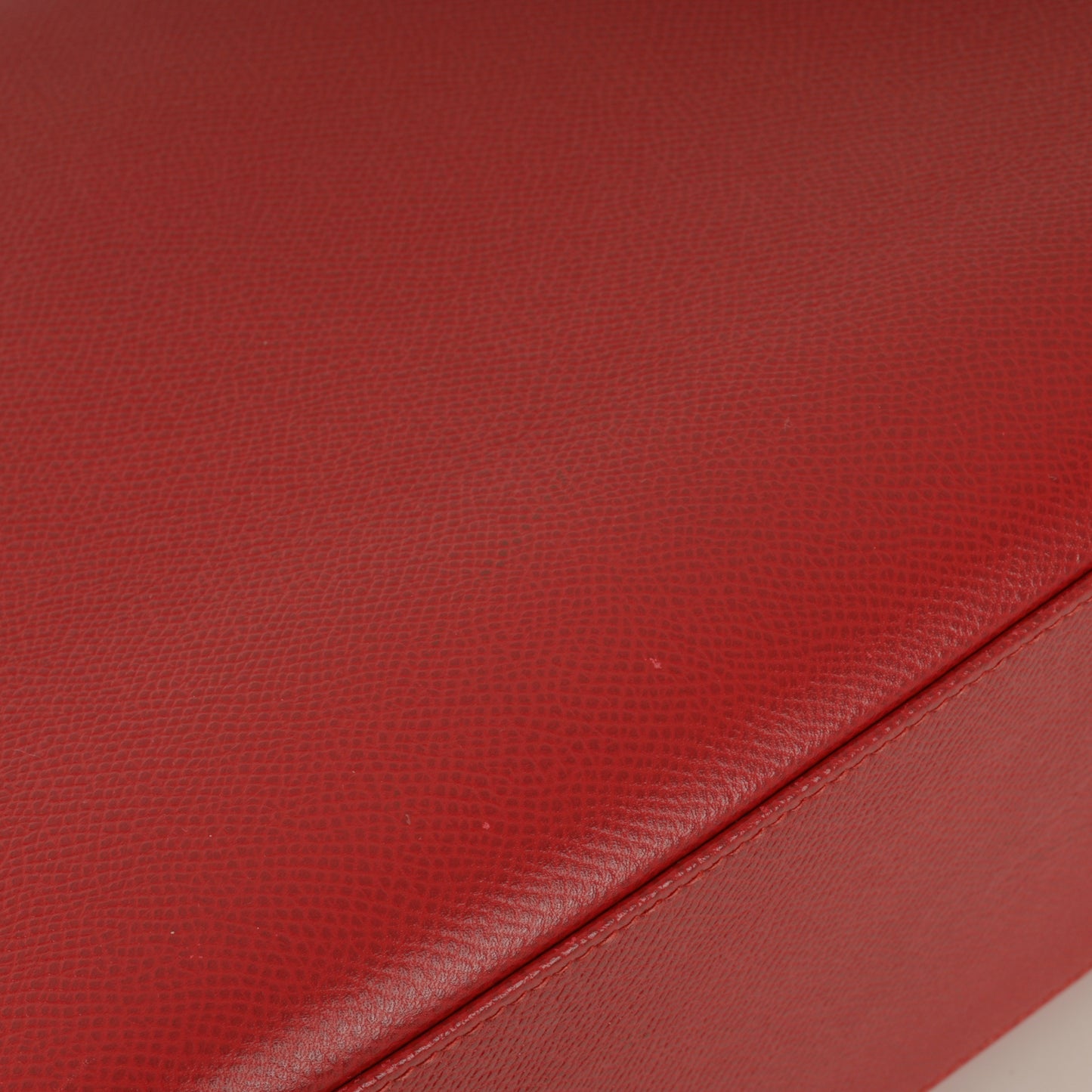 Hermès Vintage Kelly 28 - Rouge Vif Courchevel | Gold Hardware